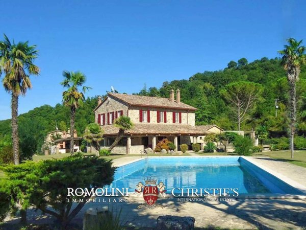 casa indipendente in vendita a Todi