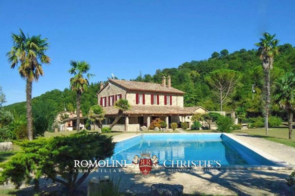 casa indipendente in vendita a Todi