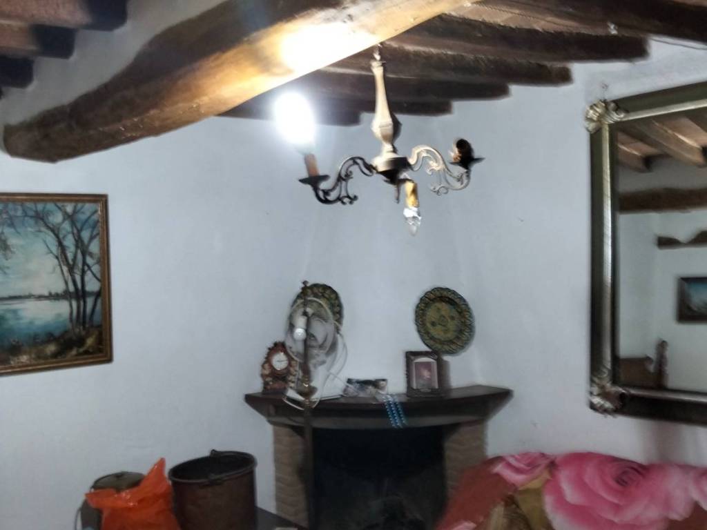 intera palazzina in vendita a Todi