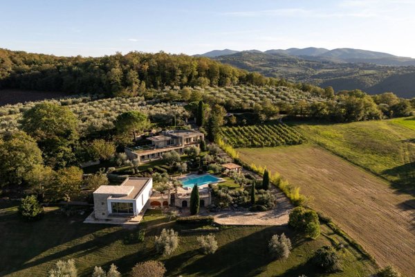 casa indipendente in vendita a Todi