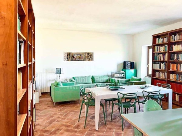 casa indipendente in vendita a Todi in zona Montemolino