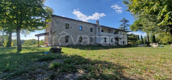 casa indipendente in vendita a Todi
