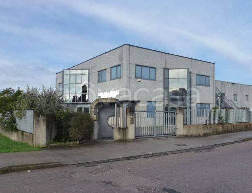negozio in vendita a Todi in zona Pian di Porto