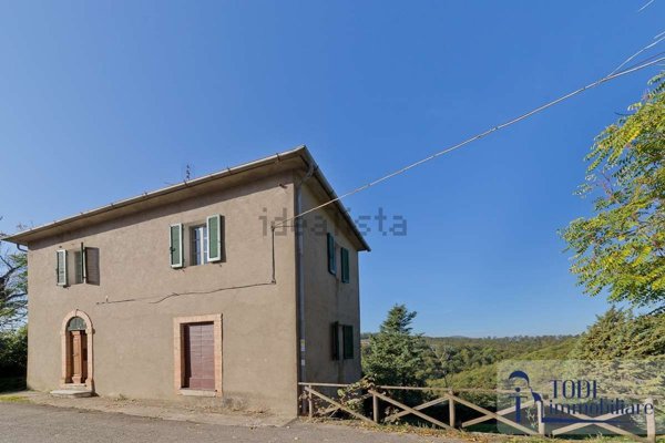 appartamento in vendita a Todi in zona Camerata