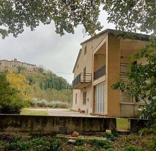 casa indipendente in vendita a Todi