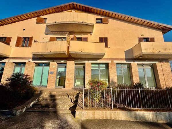 appartamento in vendita a Todi in zona Ponterio