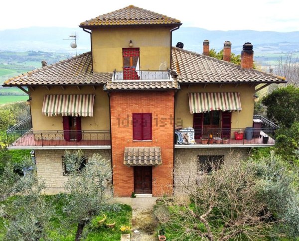 casa indipendente in vendita a Todi