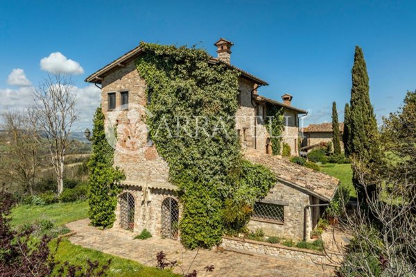 casale in vendita a Todi