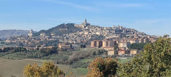 casale in vendita a Todi