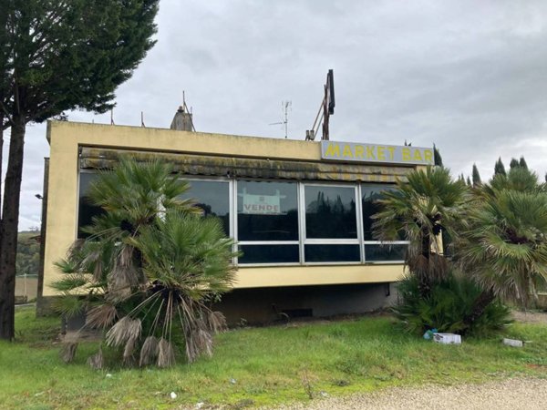 negozio in vendita a Todi in zona Rosceto
