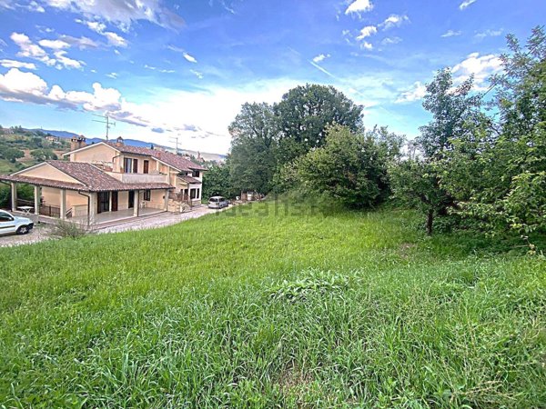 casa indipendente in vendita a Todi