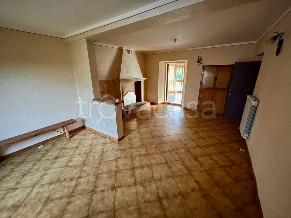 casa indipendente in vendita a Todi in zona Asproli