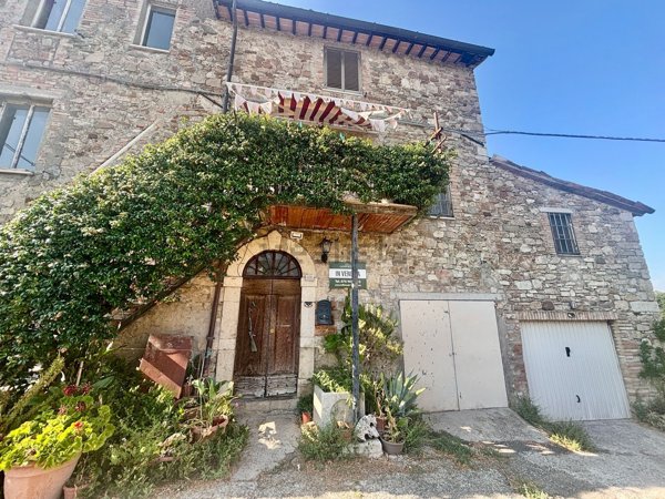 appartamento in vendita a Todi in zona Pian di San Martino