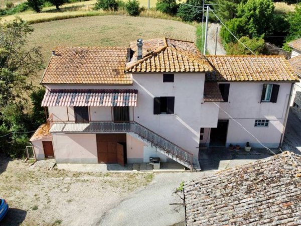 casa indipendente in vendita a Todi