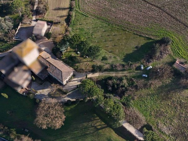 casa indipendente in vendita a Todi