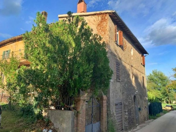 casa indipendente in vendita a Todi