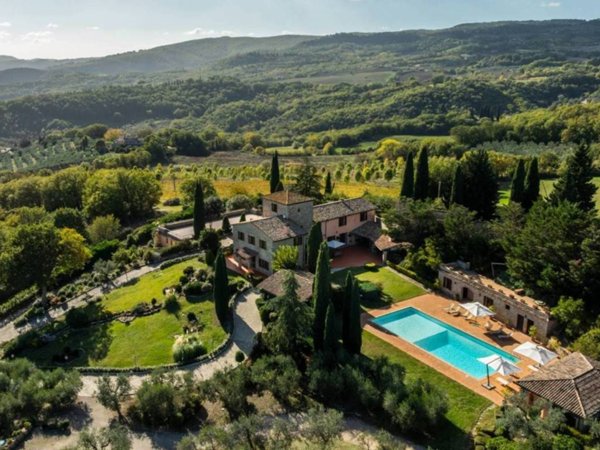 casa indipendente in vendita a Todi