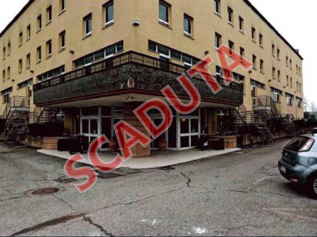 negozio in vendita a Todi in zona Pian di Porto