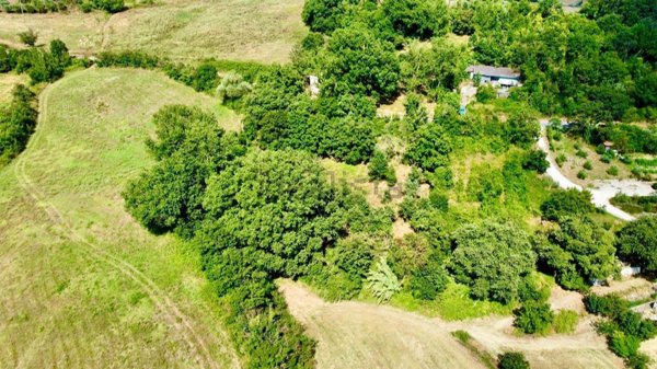 terreno edificabile in vendita a Todi in zona Canonica