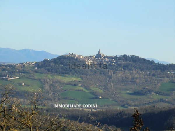 terreno edificabile in vendita a Todi