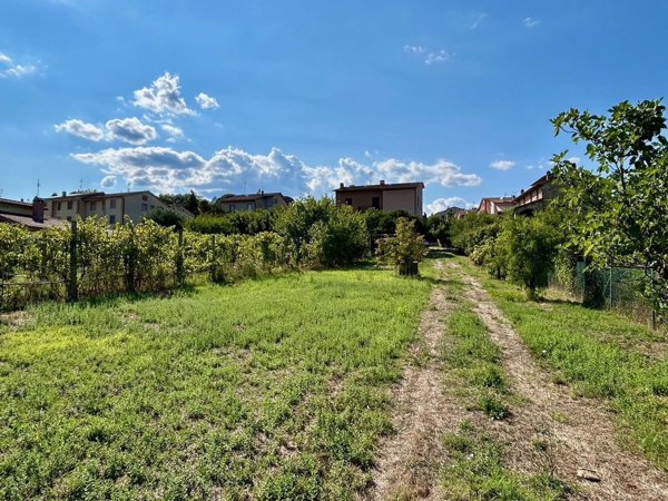 casa indipendente in vendita a Todi