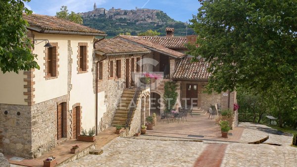 casale in vendita a Todi