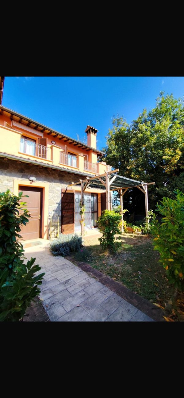 appartamento in vendita a Todi in zona Rosceto