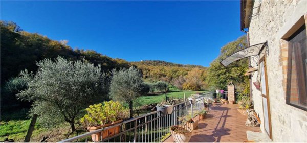 casa semindipendente in vendita a Todi in zona Torregentile