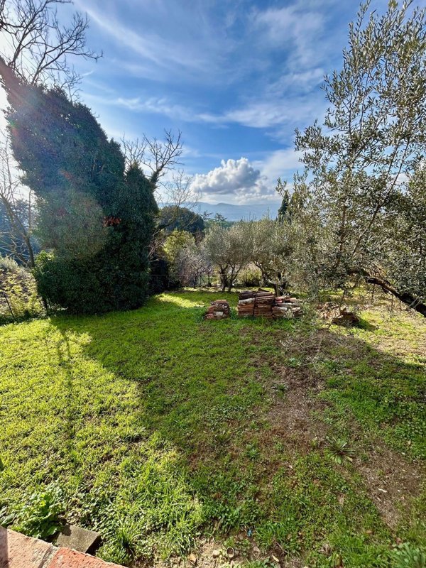 casa indipendente in vendita a Todi in zona Pantalla