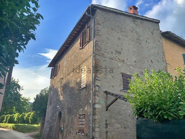 esavano in vendita a Todi