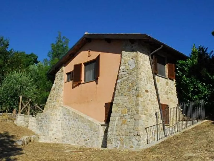 casa indipendente in vendita a Todi