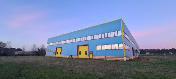 capannone in vendita a Todi in zona Pantalla