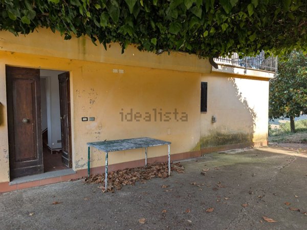 casale in vendita a Todi in zona Vasciano