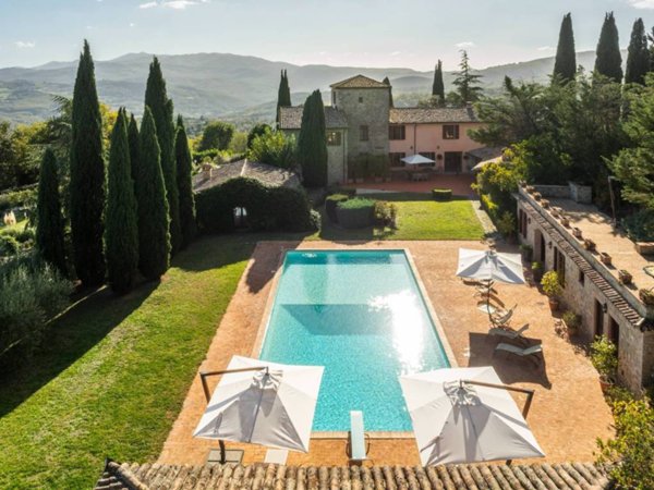 casa indipendente in vendita a Todi