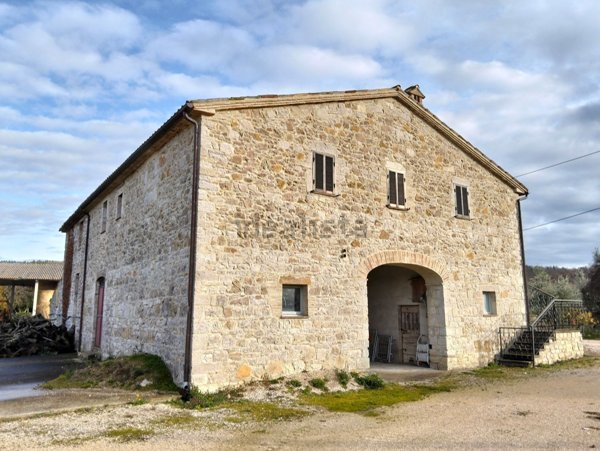 casale in vendita a Todi