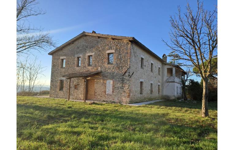 casa indipendente in vendita a Todi