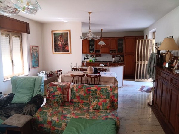 casa indipendente in vendita a Todi