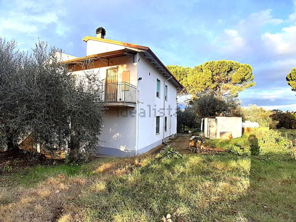casa indipendente in vendita a Todi in zona Ilci