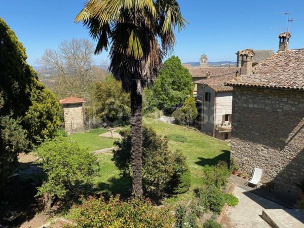 casa indipendente in vendita a Todi