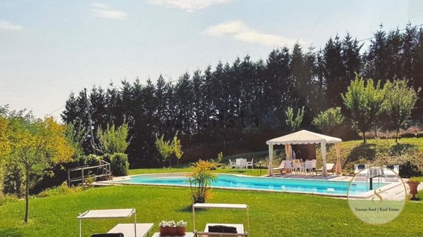 casa indipendente in vendita a Todi