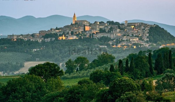 appartamento in vendita a Todi