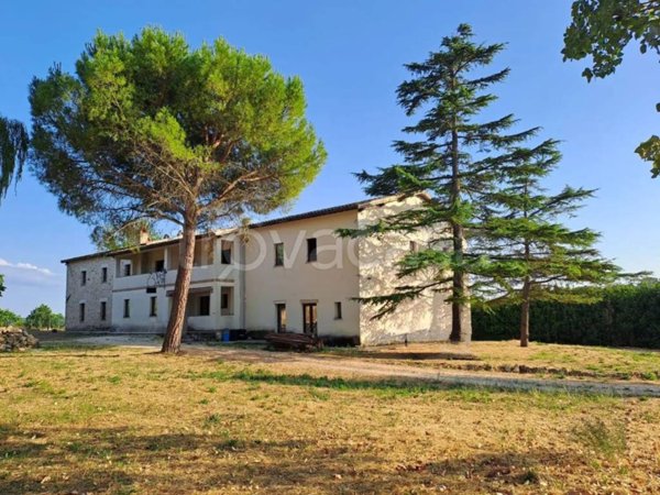 casa indipendente in vendita a Todi in zona Loreto