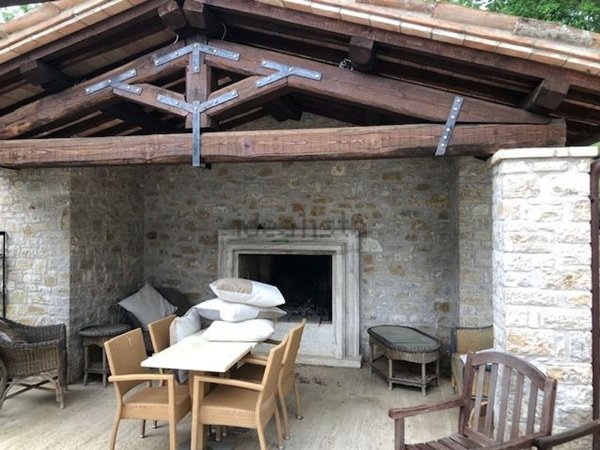 casa indipendente in vendita a Todi