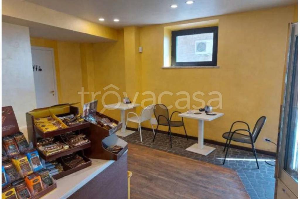 negozio in vendita a Todi