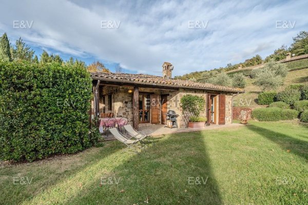 casale in vendita a Todi