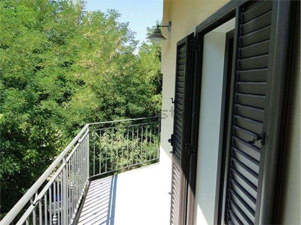 casa semindipendente in vendita a Todi