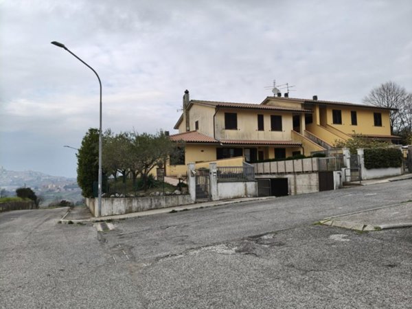 appartamento in vendita a Todi