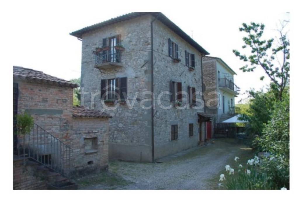 appartamento in vendita a Todi in zona Pontecuti