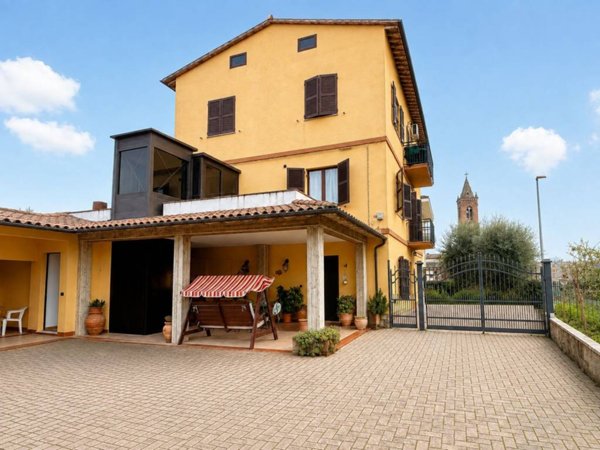 appartamento in vendita a Todi in zona Pian di San Martino