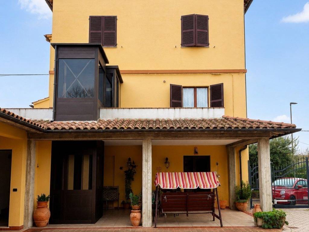 appartamento in vendita a Todi in zona Pian di San Martino